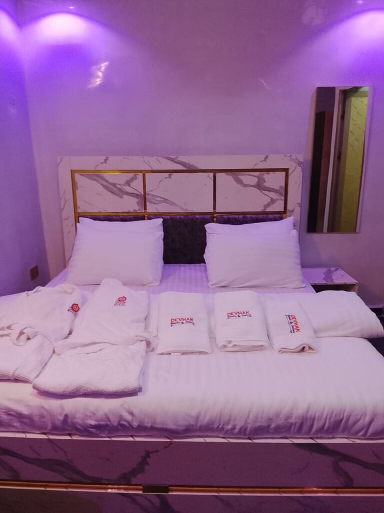 devhak hotel apartment bedroom