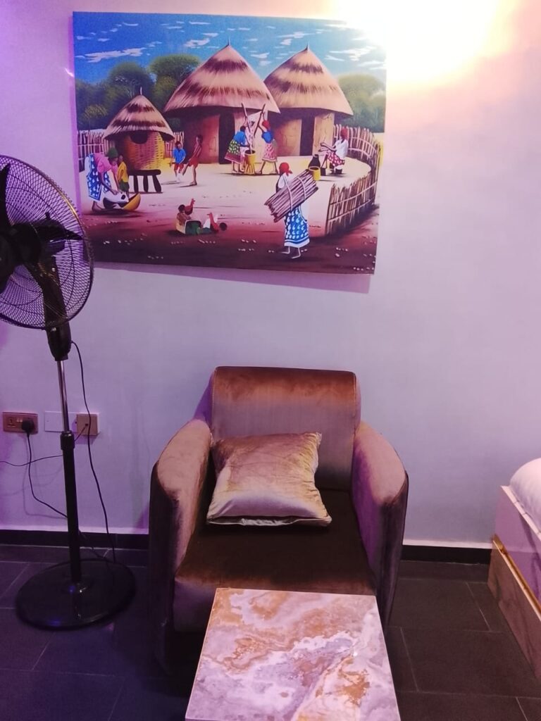 devhak hotel apartment sitting area