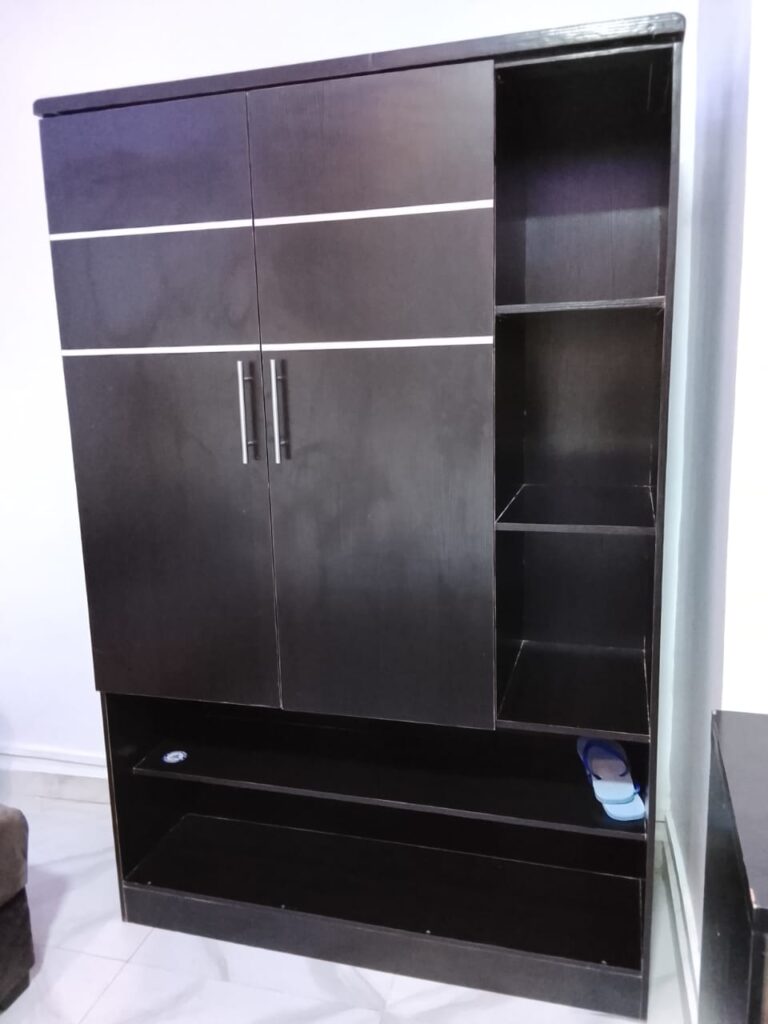 devhak hotel bayelsa deluxe closet