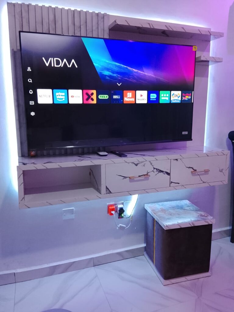 devhak hotel oyo deluxe tv area