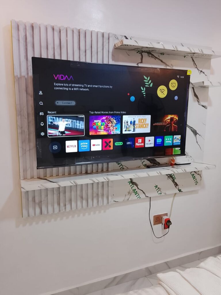 devhak hotel rivers deluxe tv