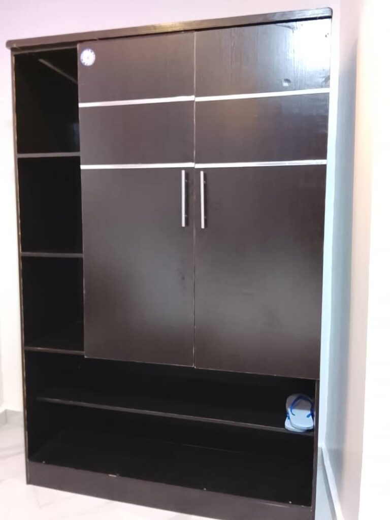 devhak-lagos-executive closet