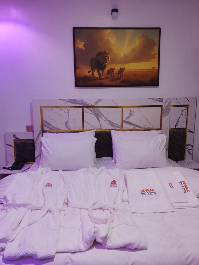 devhak oyo deluxe room